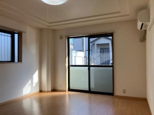 �y���̑��z�@���r���O