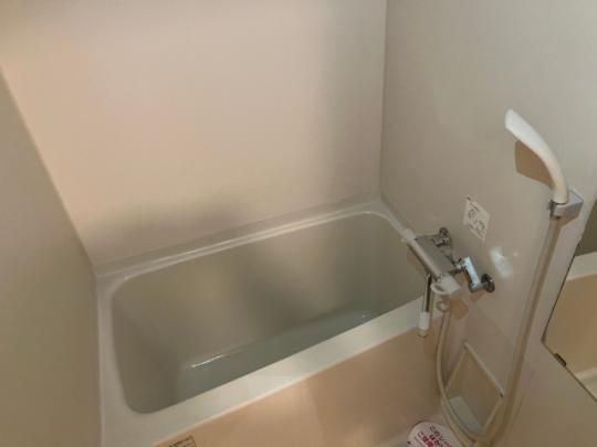 �y���̑��z�@�o�X�^�V�����[