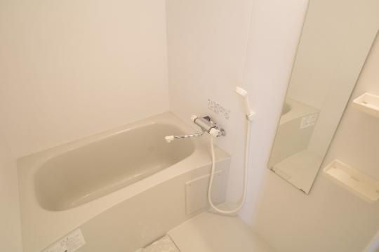 �y���̑��z�@�o�X�^�V�����[