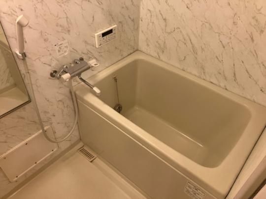 �y���̑��z�@�o�X�^�V�����[