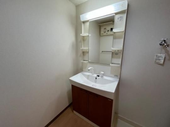 �y���̑��z�@�������ʉ��ϑ�