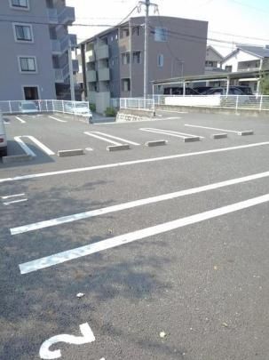 【その他】　駐車場