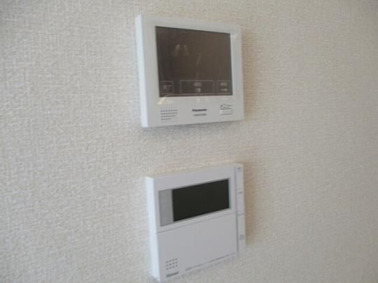 �y���̑��z�@TV�C���^�[�z��