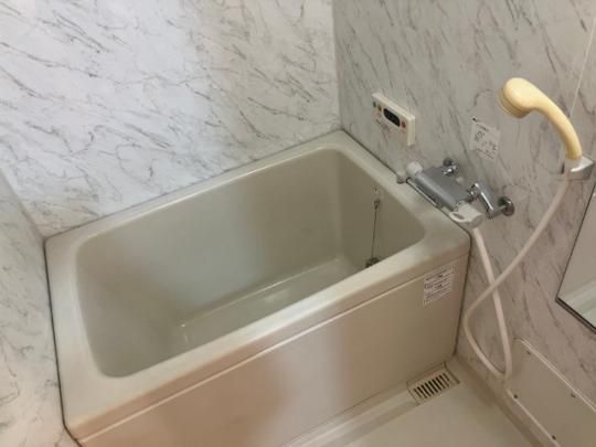 �y���̑��z�@�o�X�^�V�����[