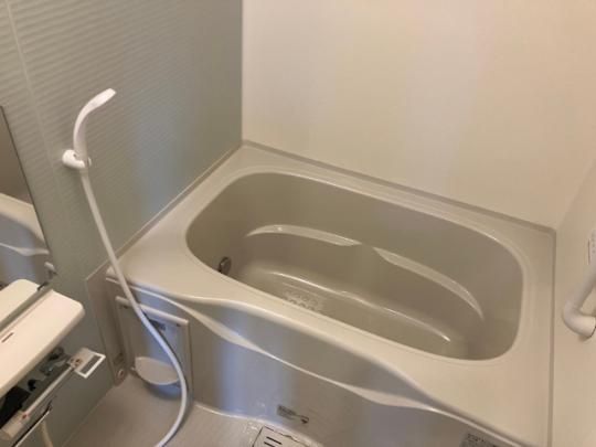 �y���̑��z�@�o�X�^�V�����[