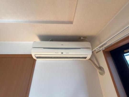 �y���̑��z�@�G�A�R��