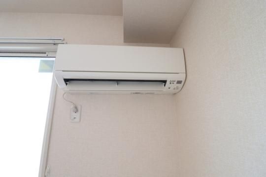 �y���̑��z�@203�@�G�A�R��