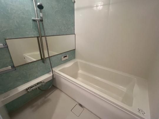 �y���̑��z�@�o�X�^�V�����[