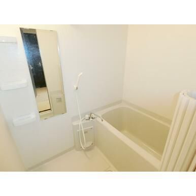 �y���̑��z�@�o�X�^�V�����[