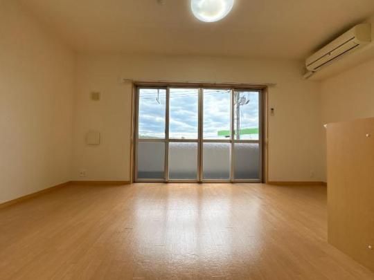 �y���̑��z�@���r���O