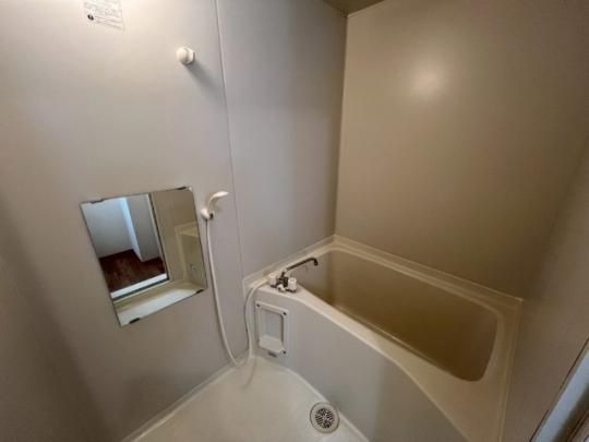 �y���̑��z�@�o�X�^�V�����[