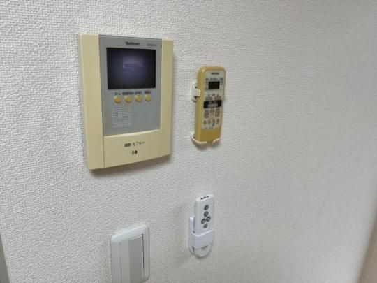 y̑z@J[j^[z
