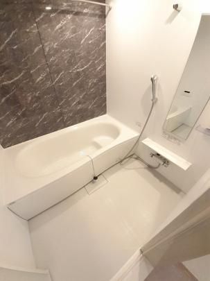 �y���̑��z�@�o�X�^�V�����[