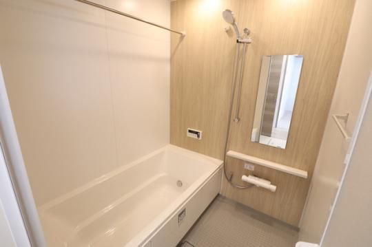 �y���̑��z�@���j�b�g�o�X