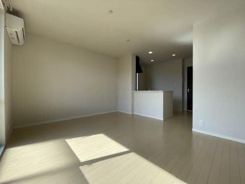 �y���̑��z�@���r���O