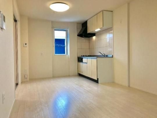 �y���̑��z�@���r���O