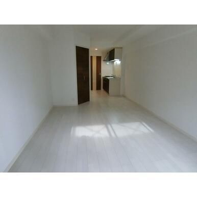 �y���̑��z�@���r���O