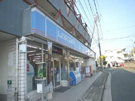 �y���Ӂz�@���[�\���F�{�n��5���ړX�F1541m