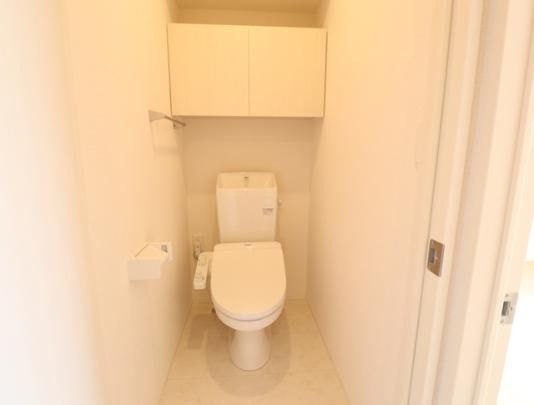 �y���̑��z�@206�@�g�C��