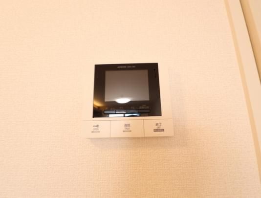 �y���̑��z�@206�@TV�C���^�[�z��