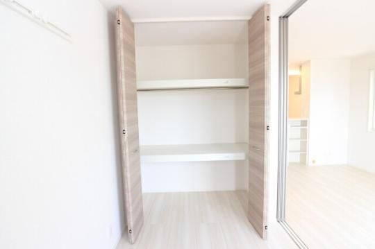 �y���̑��z�@202�@�N���[�[�b�g