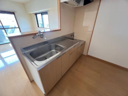 �y���̑��z�@�L�b�`��