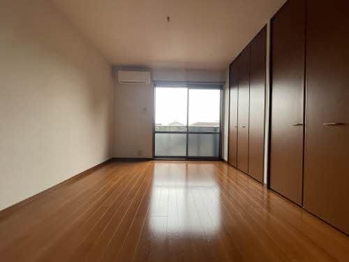 �y���̑��z�@���r���O