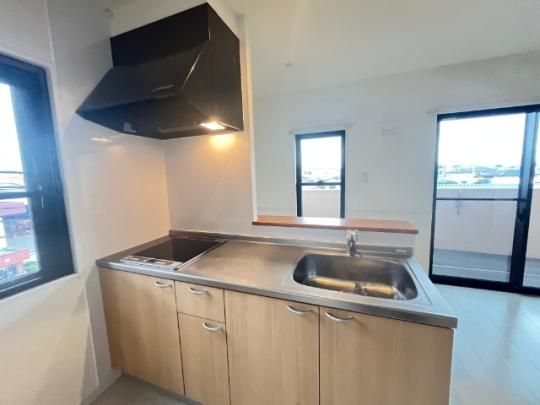 �y���̑��z�@�L�b�`��