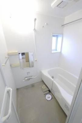 �y���̑��z�@�o�X�^�V�����[