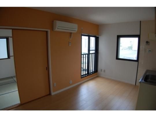 �y���̑��z�@���r���O