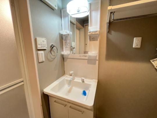 �y���̑��z�@�ʐ^���]�^�C�v��102�����̂��̂ł��B