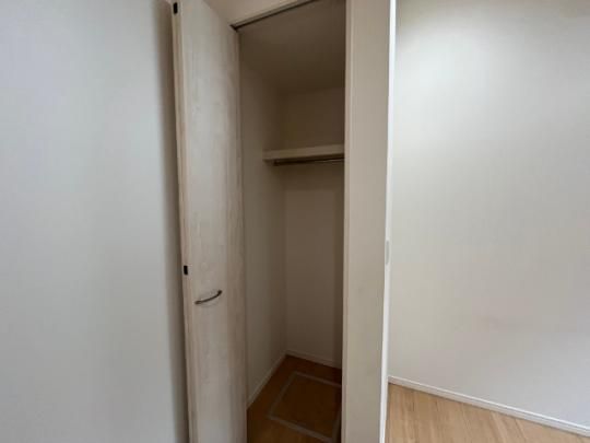 �y���̑��z�@�ʐ^���]�^�C�v��102�����̂��̂ł��B
