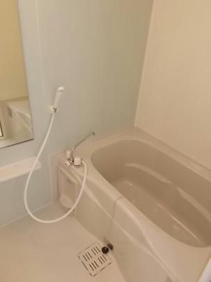 �y���̑��z�@�o�X�^�V�����[