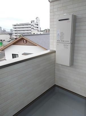 �y���̑��z�@�o���R�j�[