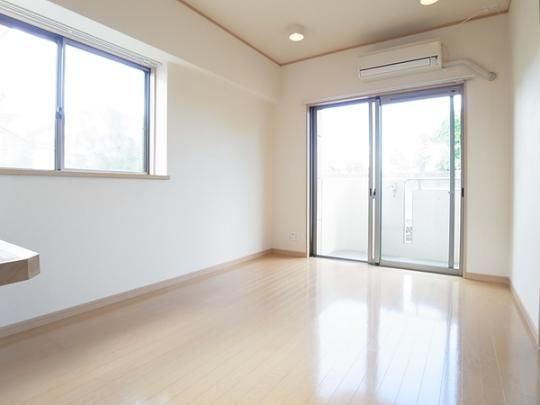 �y���̑��z�@���r���O