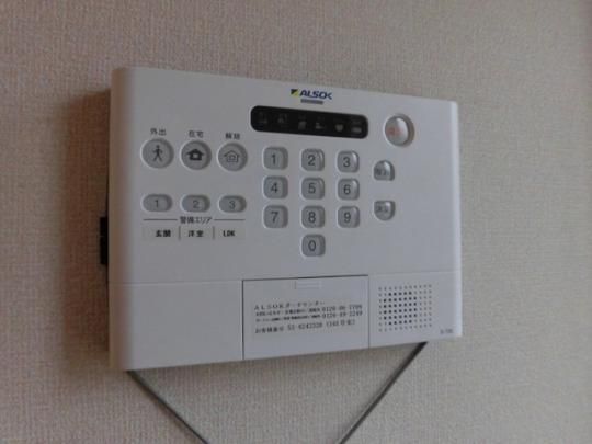 �y���̑��z�@�Z�L�����e�B301