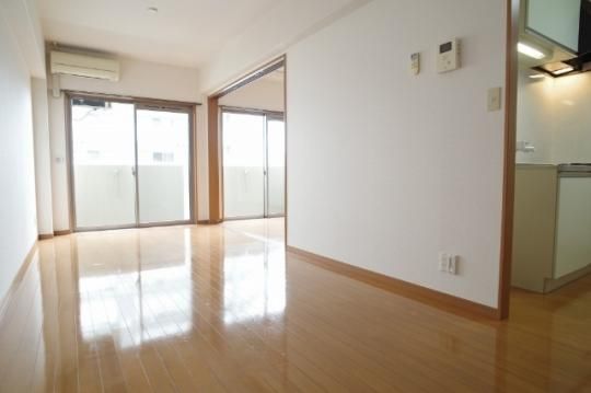 �y���̑��z�@���r���O