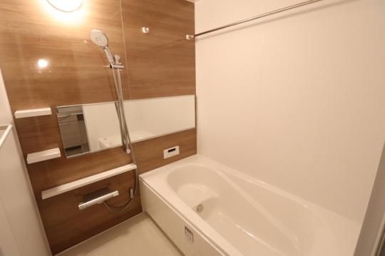 �y���̑��z�@�o�X�^�V�����[