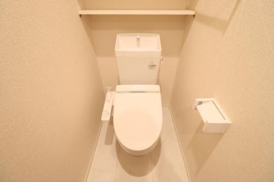 �y���̑��z�@102�@�g�C��