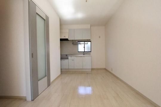 �y���̑��z�@���r���O