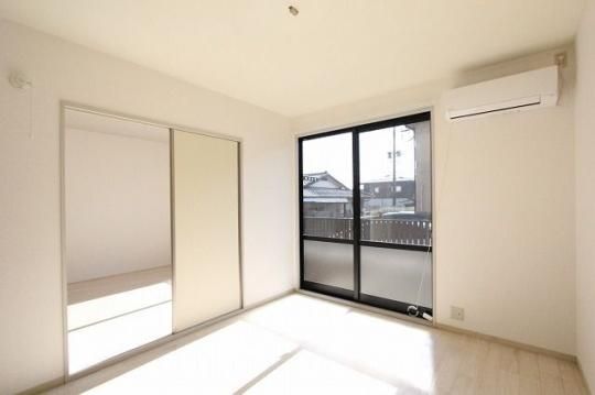 �y���̑��z�@���̑������E�X�y�[�X