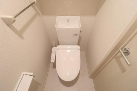 �y���̑��z�@202�@�g�C��
