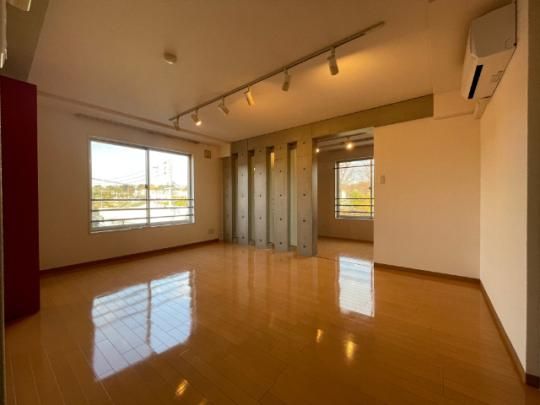 �y���̑��z�@���r���O