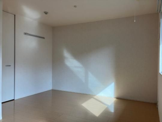 �y���̑��z�@���r���O