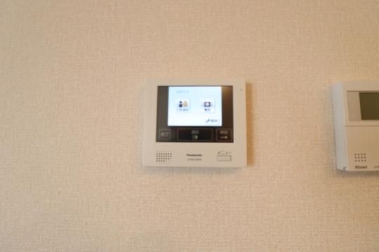 �y���̑��z�@103�@TV�C���^�[�z��