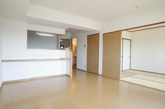 �y���̑��z�@���r���O