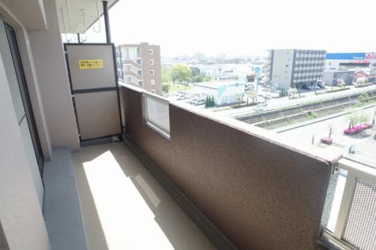 �y���̑��z�@�o���R�j�[