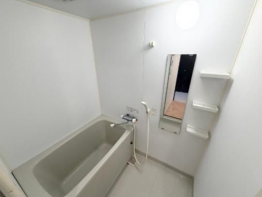 �y���̑��z�@�o�X�^�V�����[