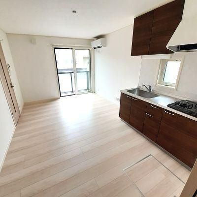 �y���̑��z�@���r���O