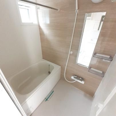 �y���̑��z�@�o�X�^�V�����[